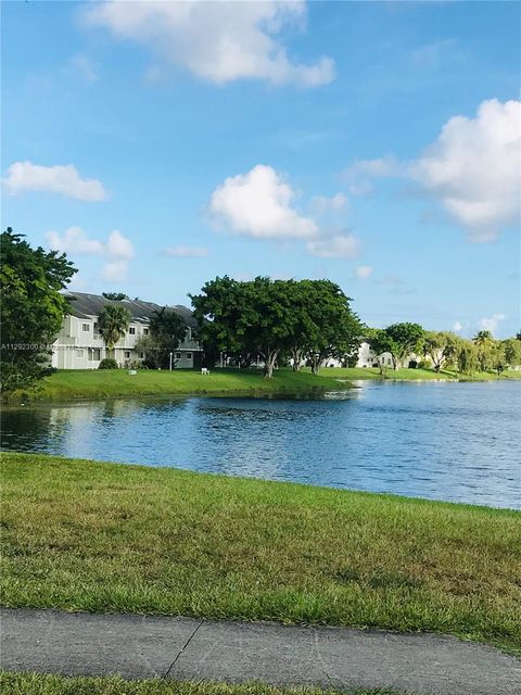 A home in Oakland Park