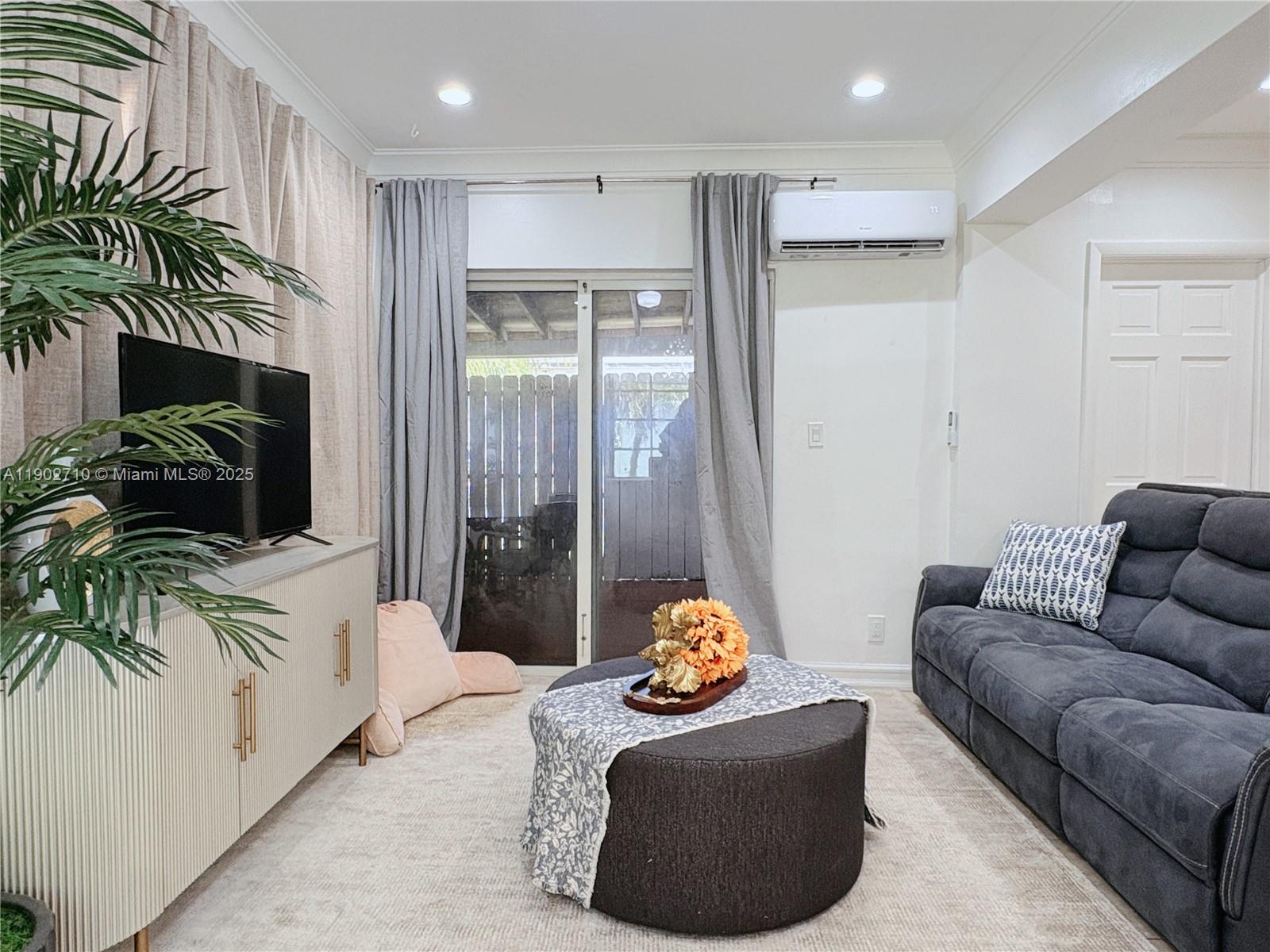 THOMAS ESTATES - Residential Lease
