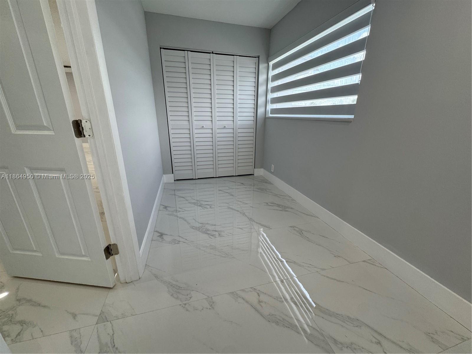 CORAL PARK ESTATES SEC 4 - Residential