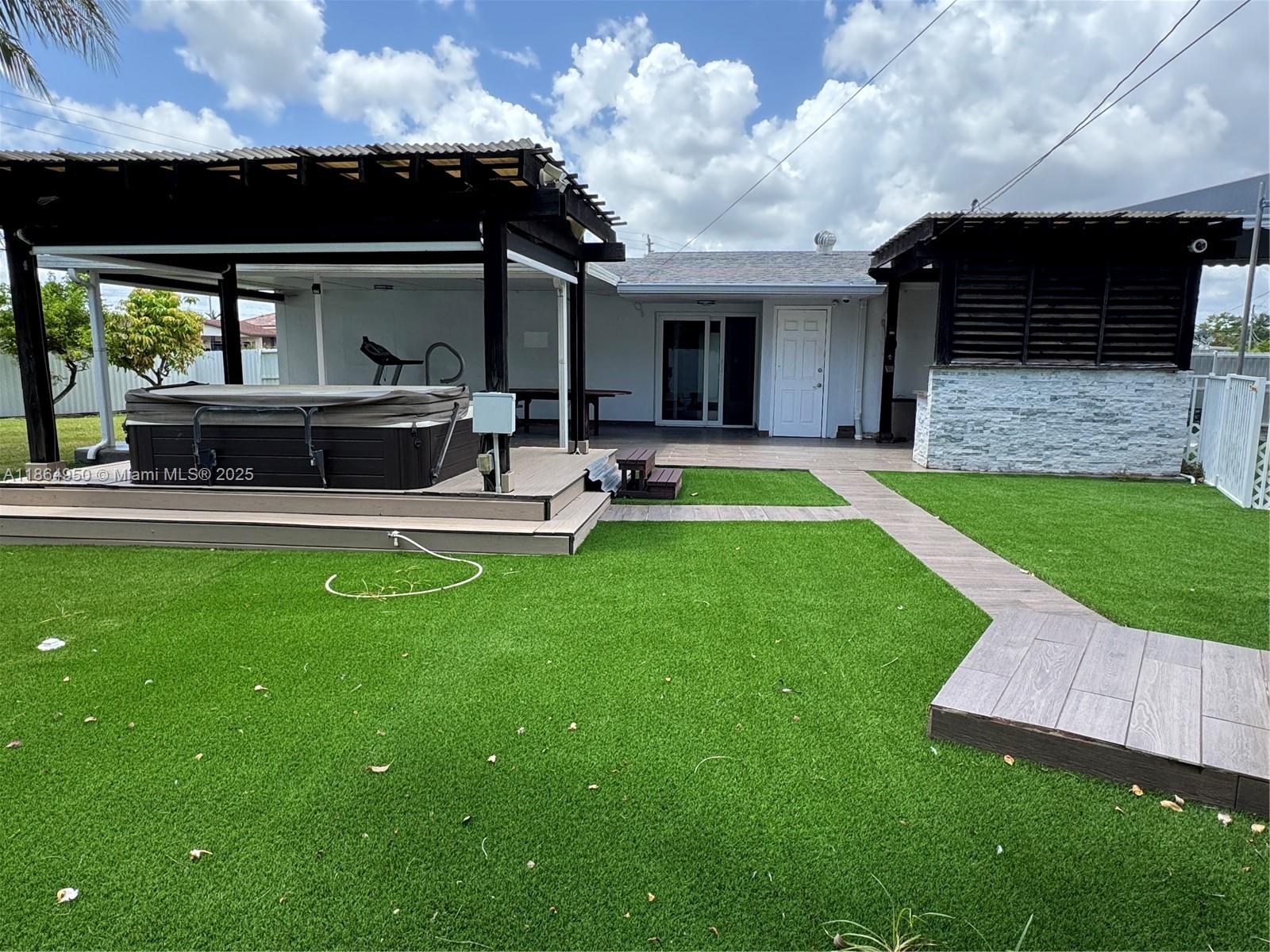 CORAL PARK ESTATES SEC 4 - Residential