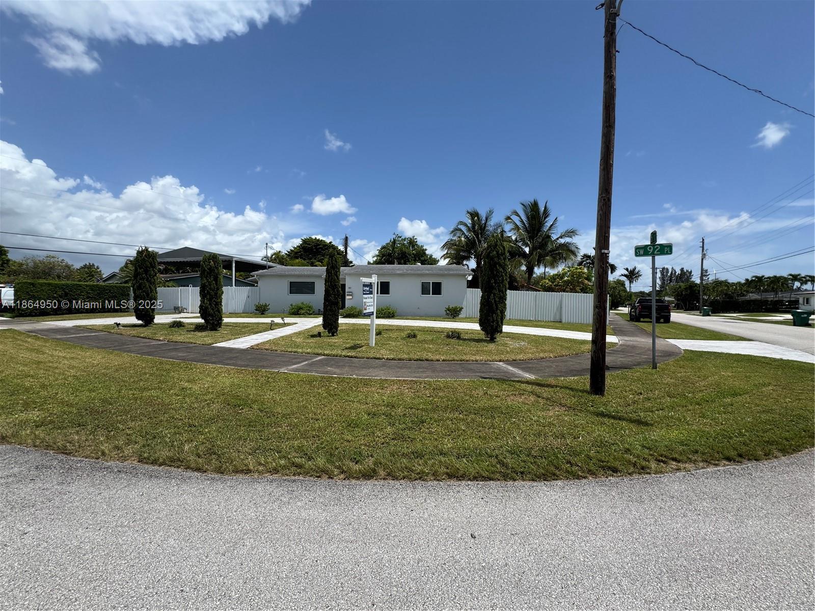 CORAL PARK ESTATES SEC 4 - Residential