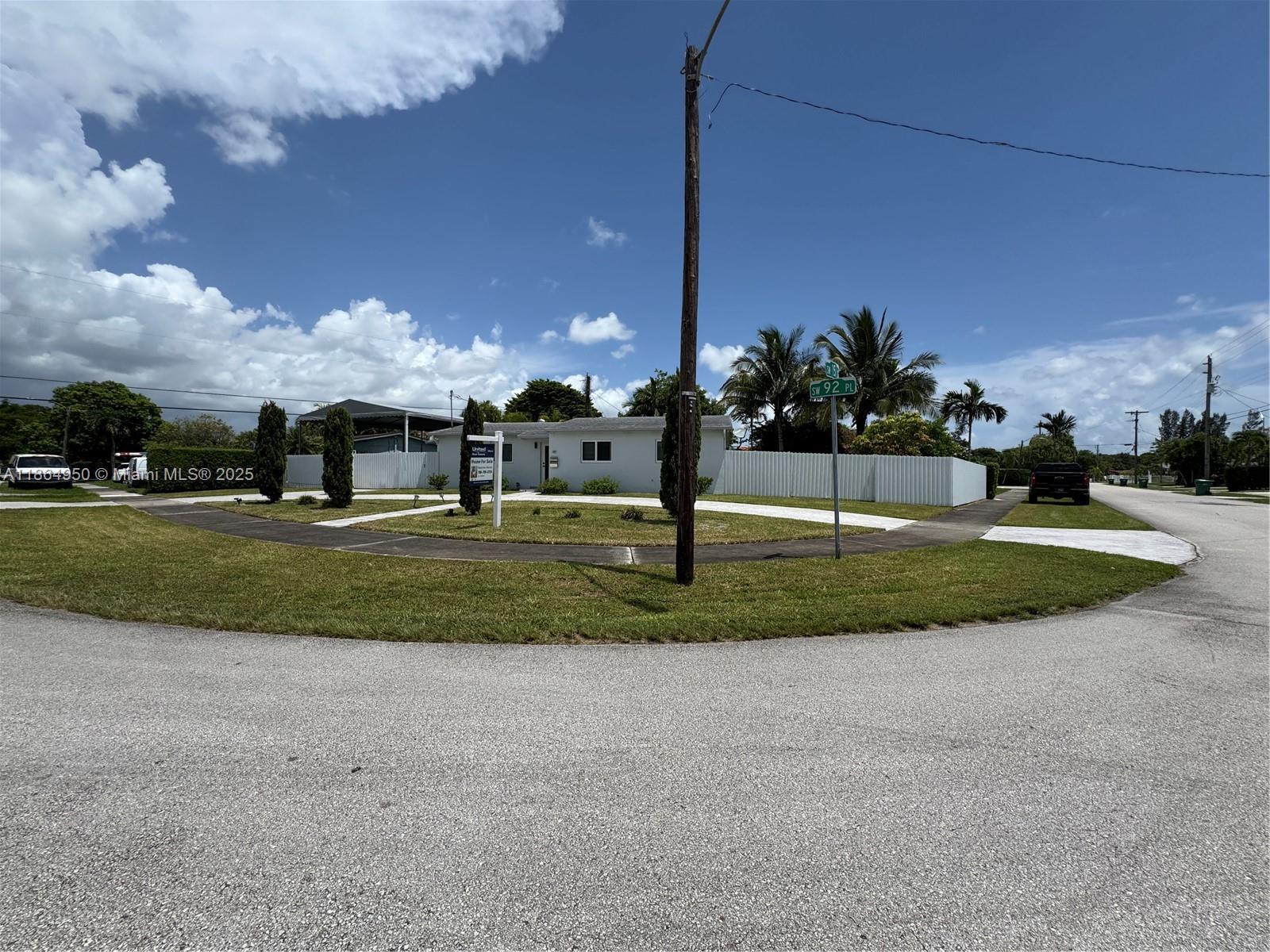 CORAL PARK ESTATES SEC 4 - Residential