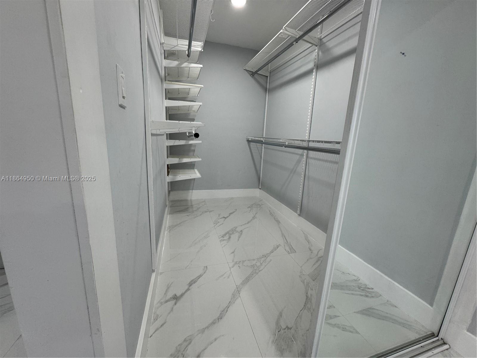 CORAL PARK ESTATES SEC 4 - Residential