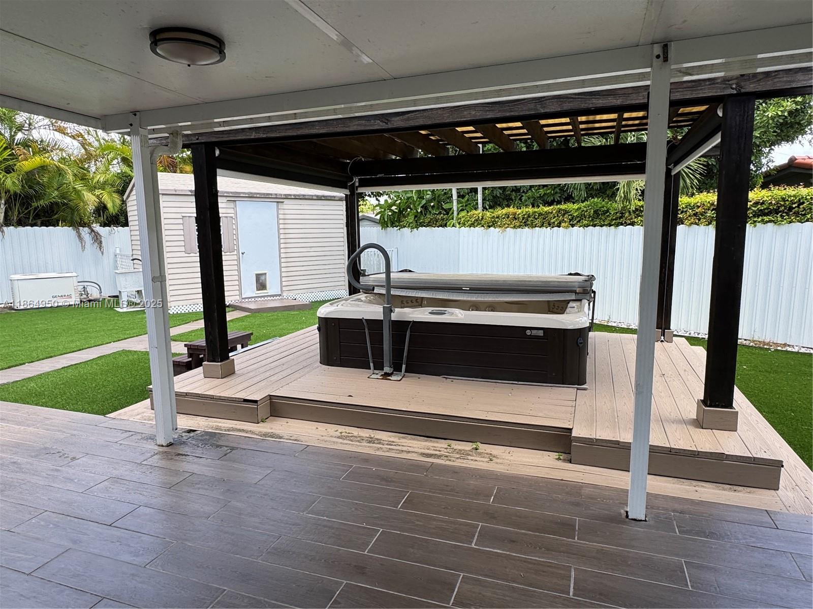 CORAL PARK ESTATES SEC 4 - Residential