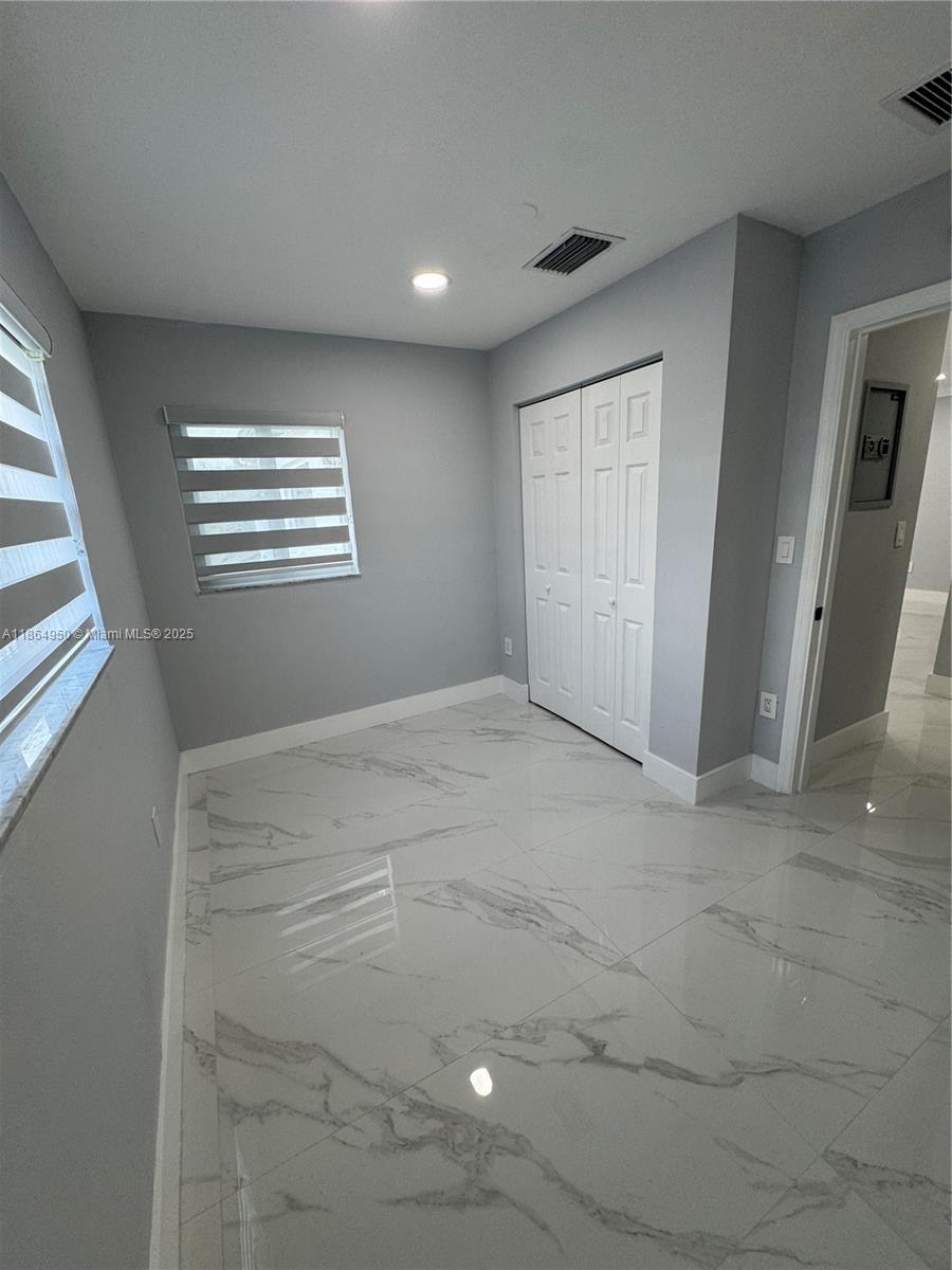 CORAL PARK ESTATES SEC 4 - Residential