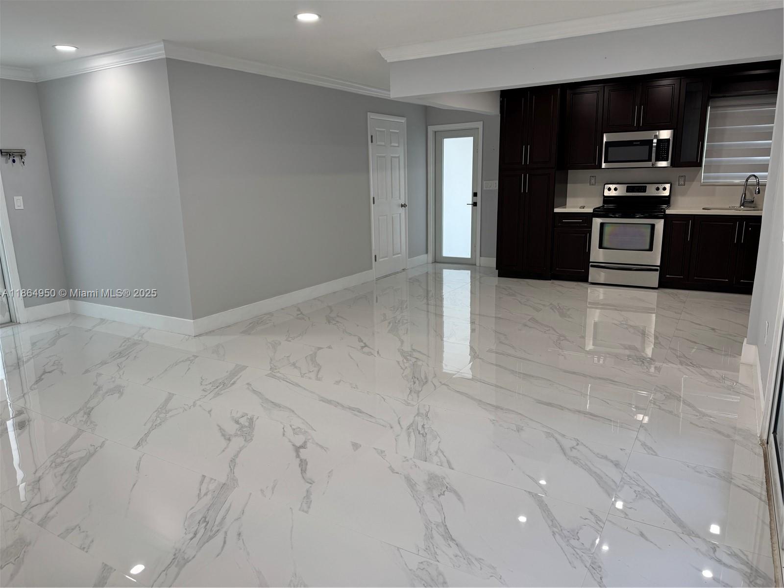 CORAL PARK ESTATES SEC 4 - Residential