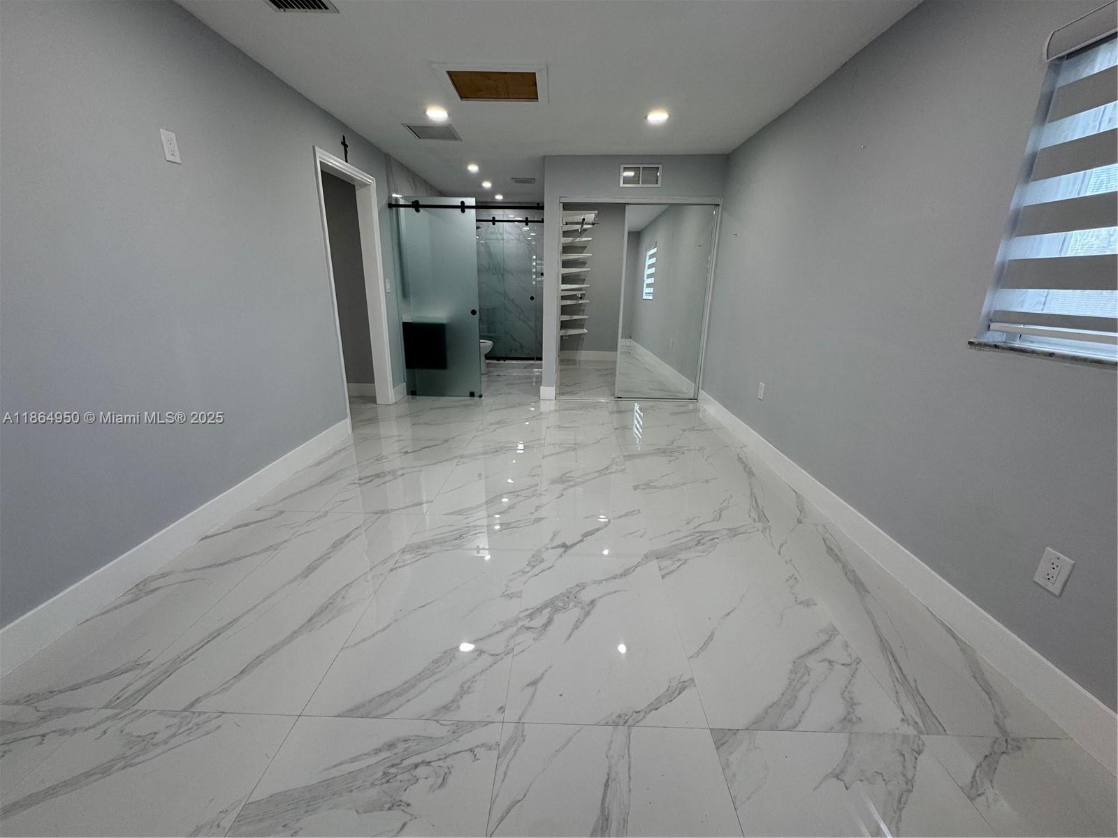 CORAL PARK ESTATES SEC 4 - Residential