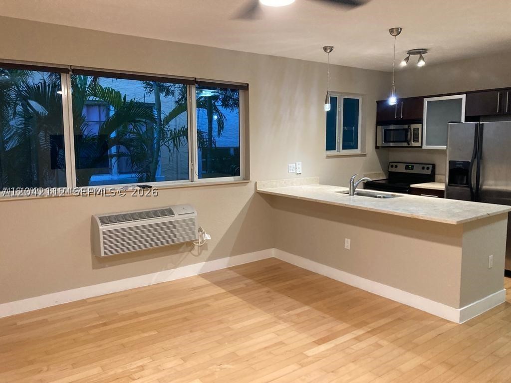 7171 Bay Dr 9
