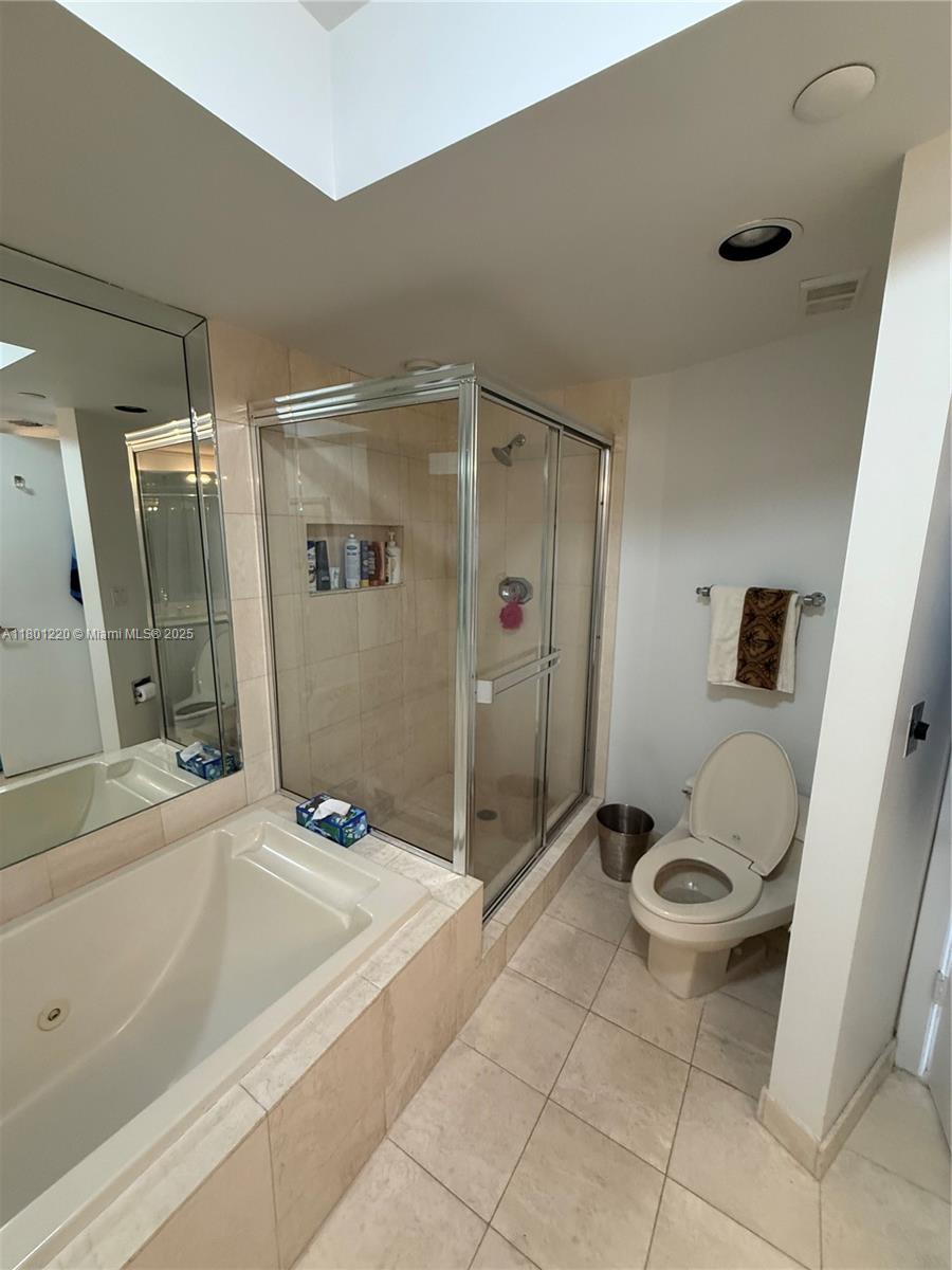 1000 ISL BLVD WILLIAMS IS - Residential