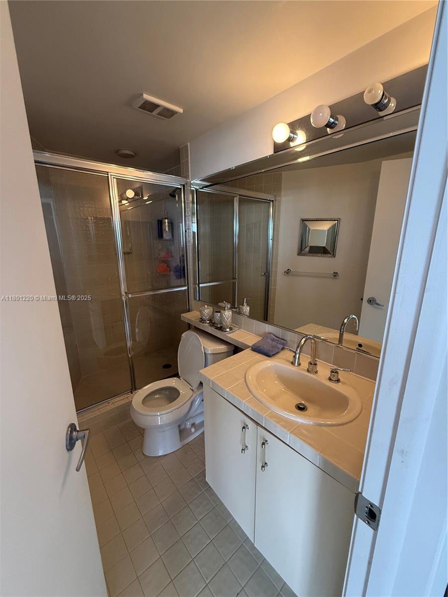 1000 ISL BLVD WILLIAMS IS - Residential