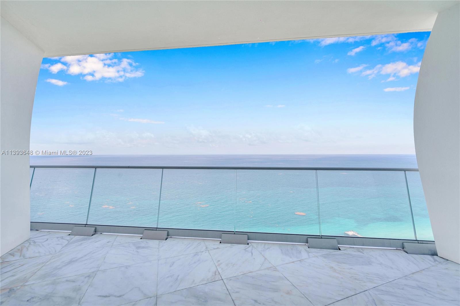 JADE SIGNATURE CONDO - Residential