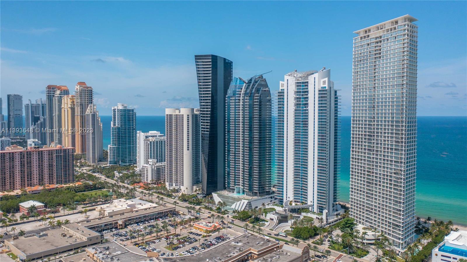 JADE SIGNATURE CONDO - Residential