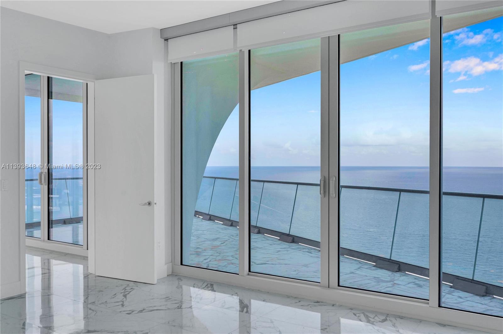 JADE SIGNATURE CONDO - Residential