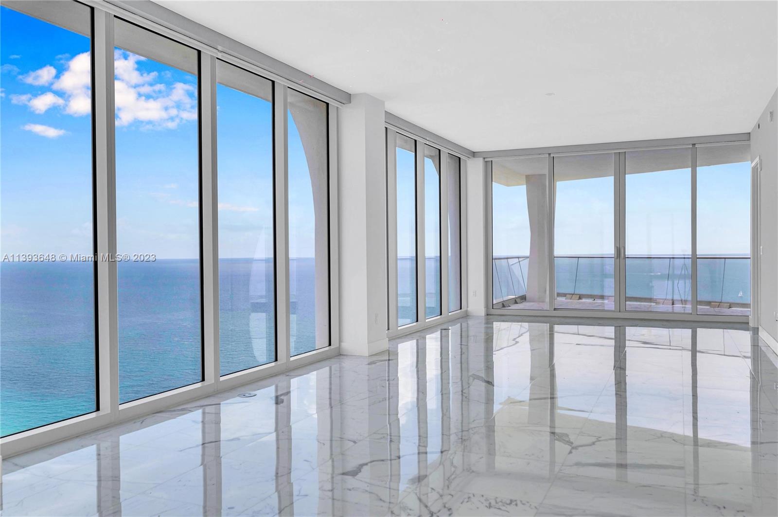 JADE SIGNATURE CONDO - Residential