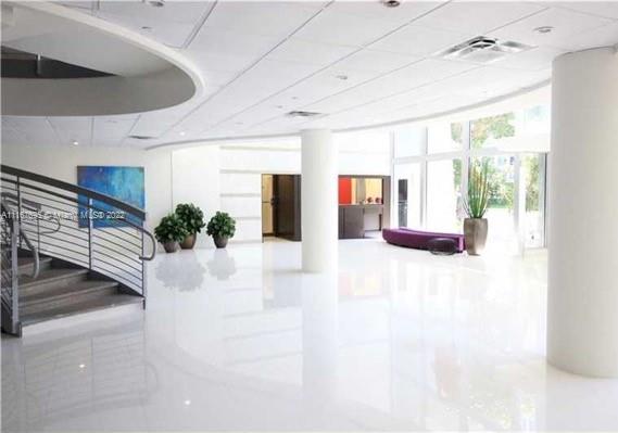 ARLEN BEACH CONDO - Residential Lease