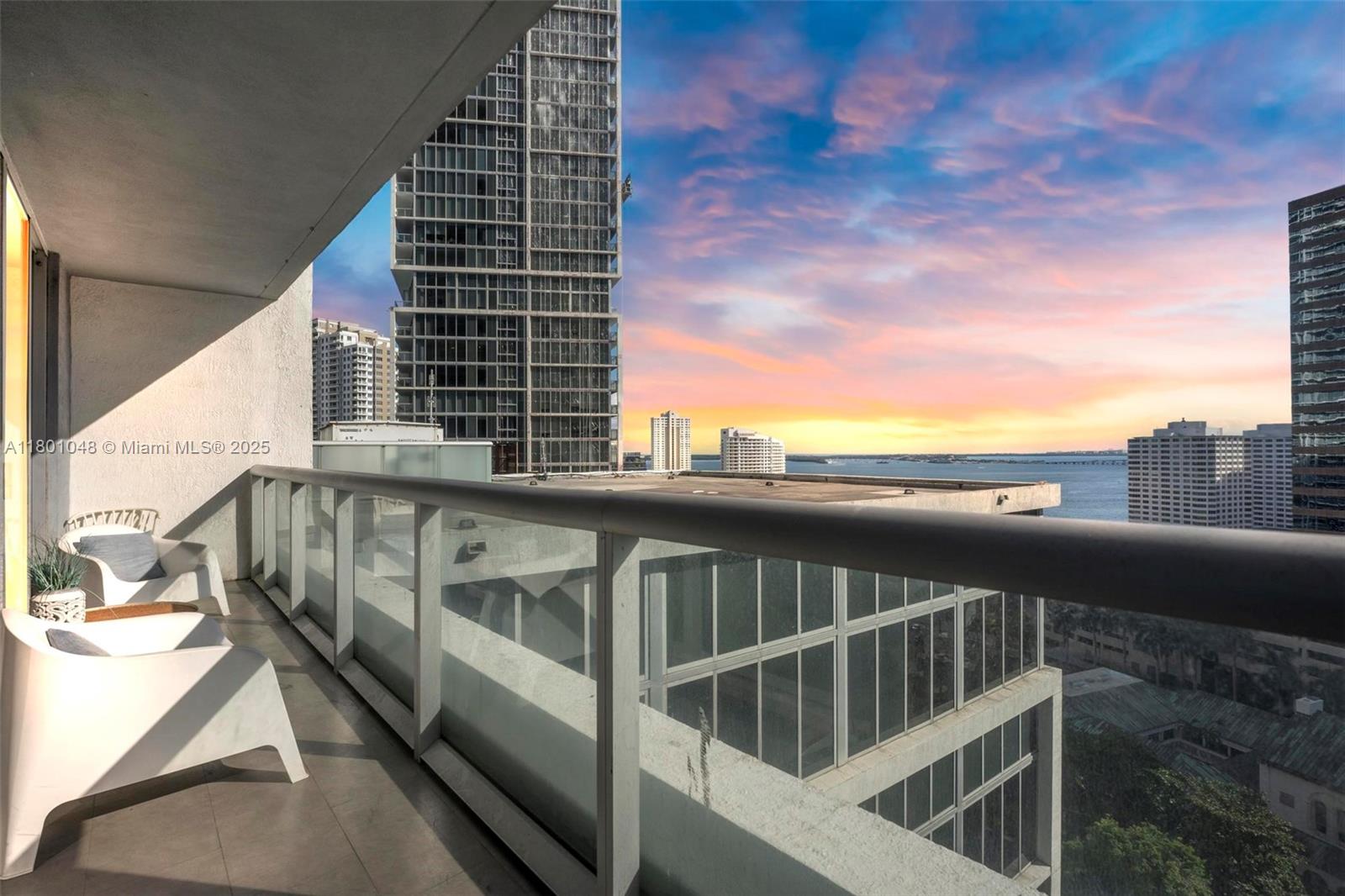 485 Brickell Ave 1609, Miami, Broward County, Florida - 2 Bedrooms  
1 Bathrooms - 