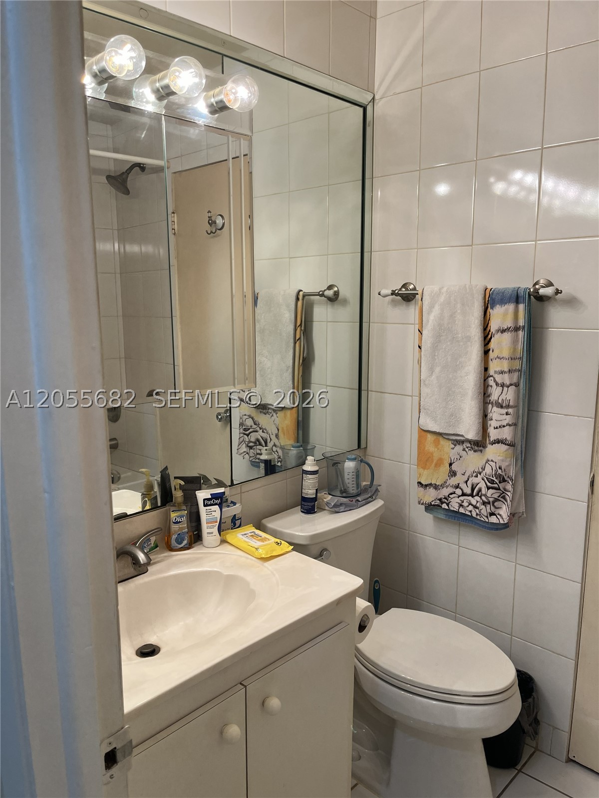 120 Golden Isles Dr 44B