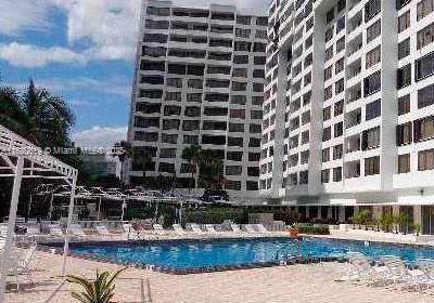 ALEXANDER TOWERS CONDO - Residential