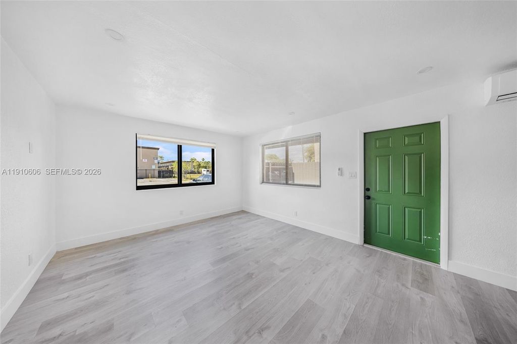 Photo of 920 NW 8th Ave #1, Pompano Beach, FL 33060 (MLS # A11910606)