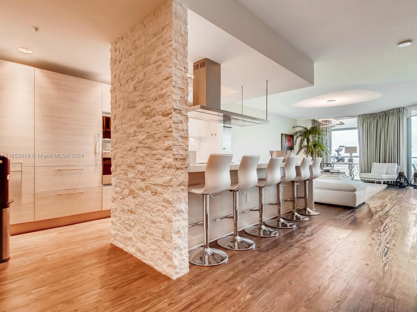 View photos, virtual tours, details... 17301 Biscayne Blvd 2306