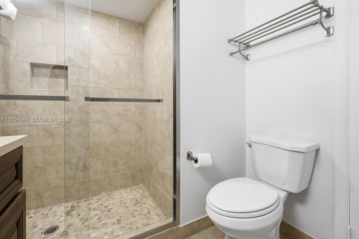 BLDG 130 OF COUNTRY CLUB - Residential