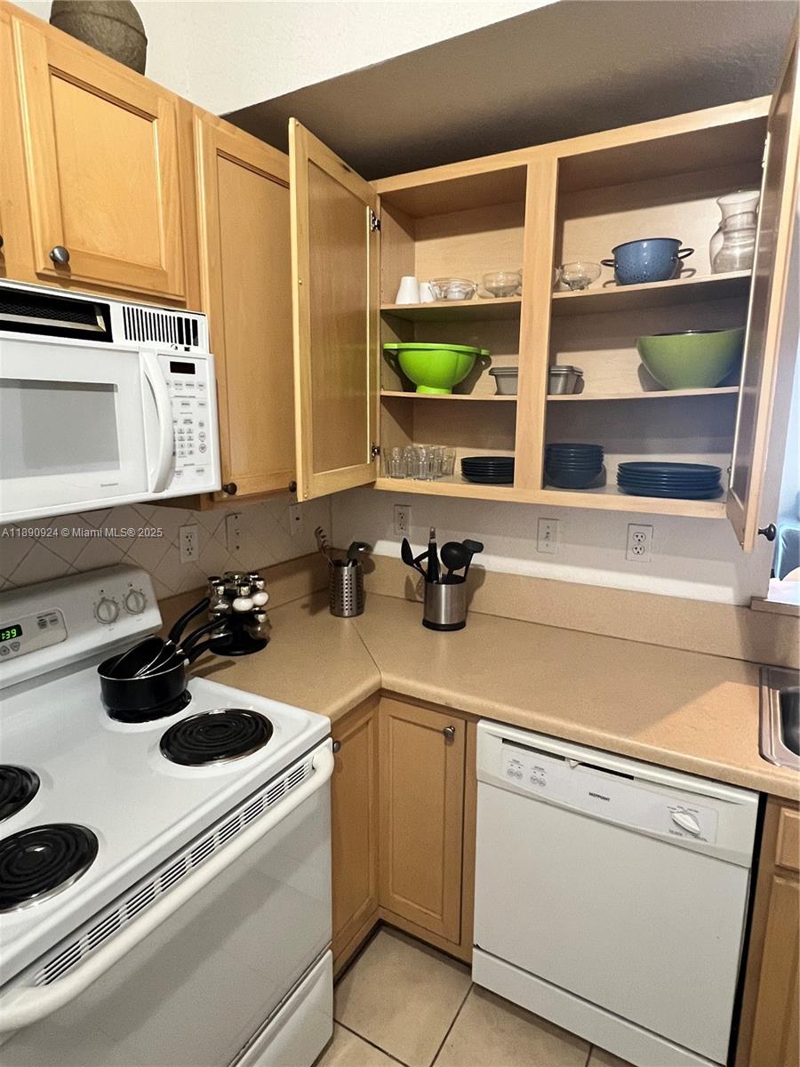 Valencia - Residential Lease
