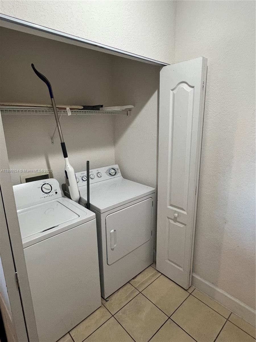 Valencia - Residential Lease
