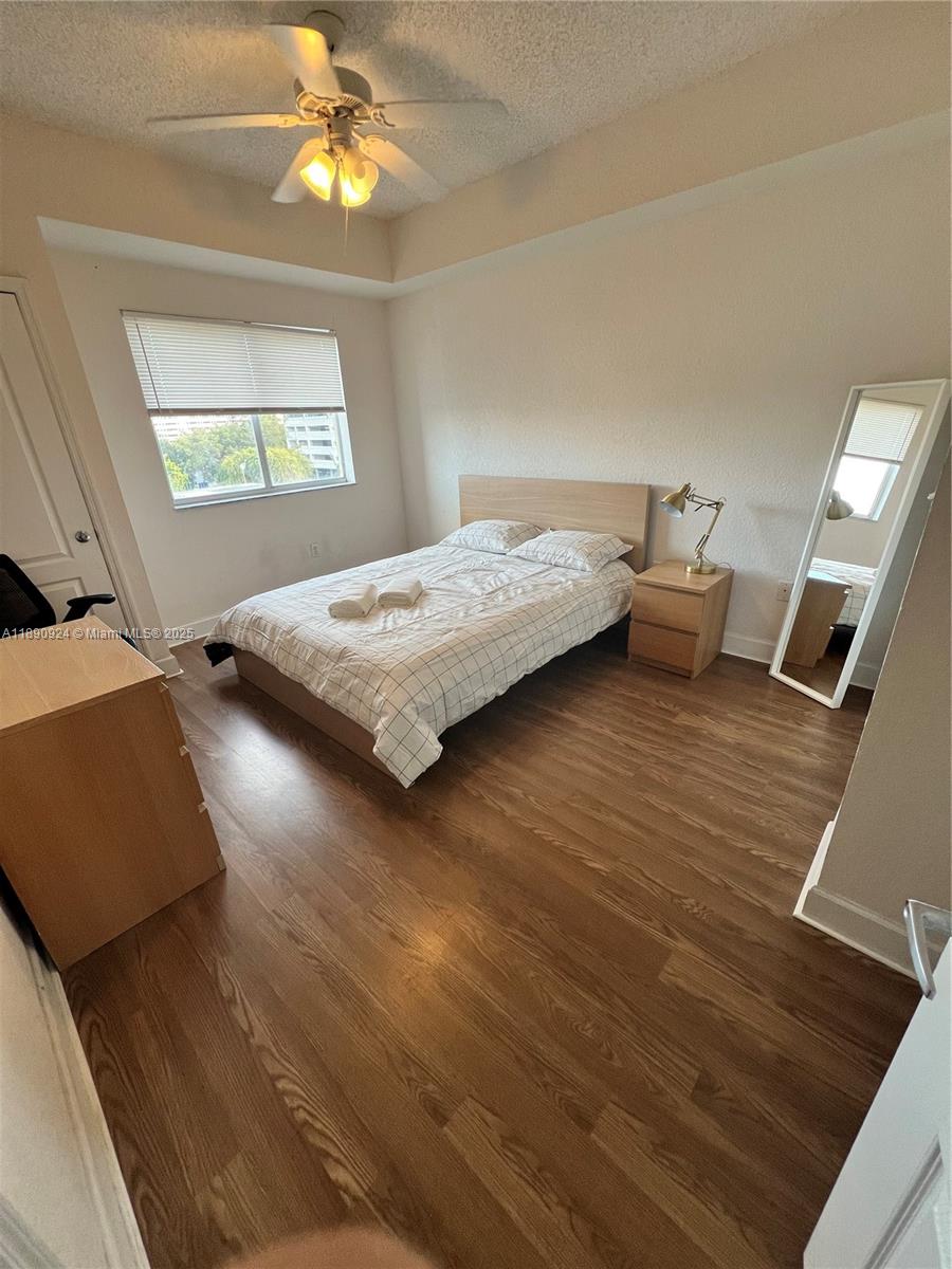 Valencia - Residential Lease