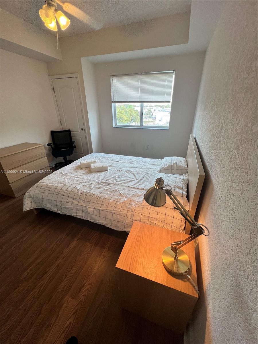 Valencia - Residential Lease