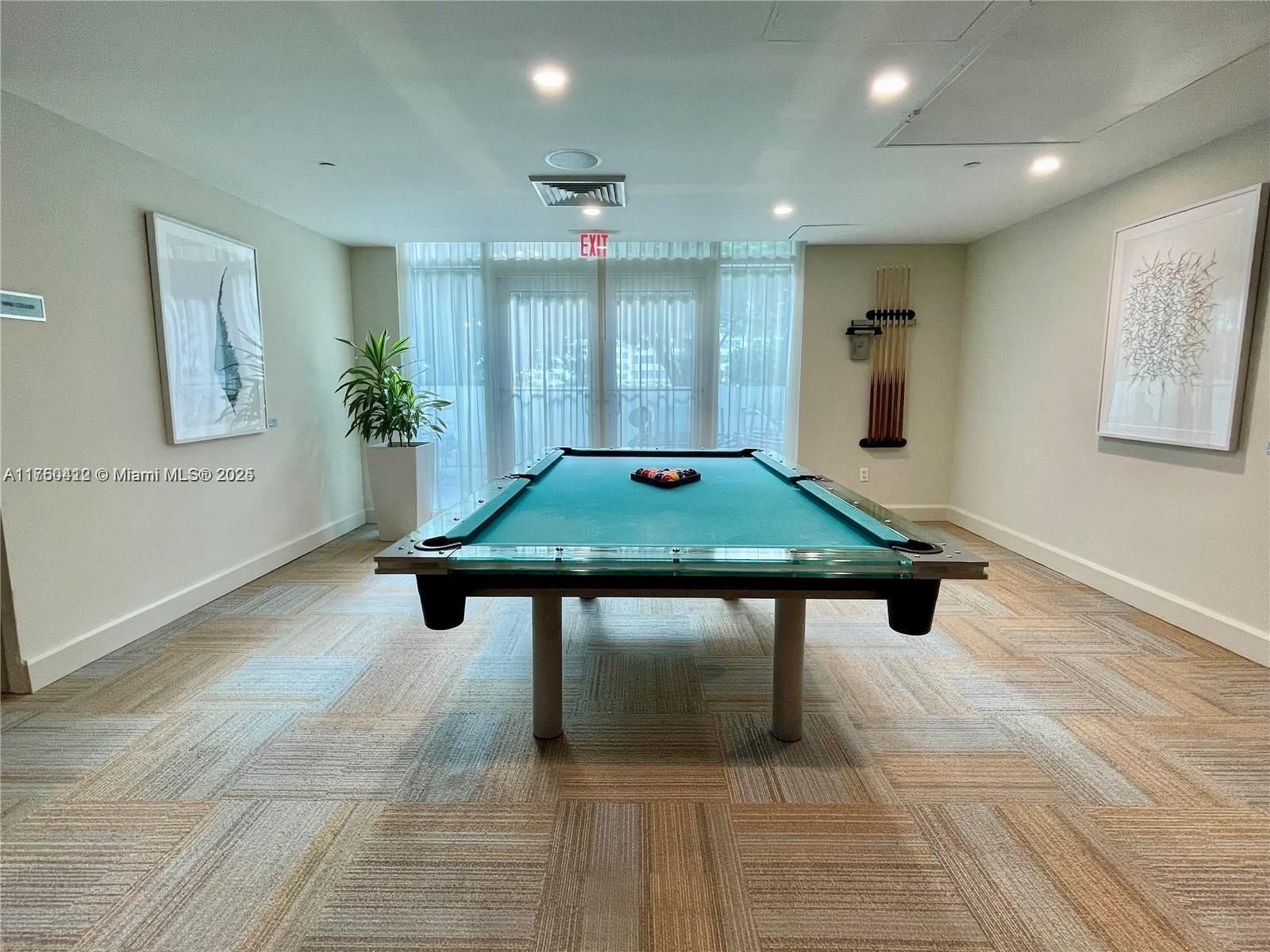 THE PLAZA 901 BRICKELL CO - Residential