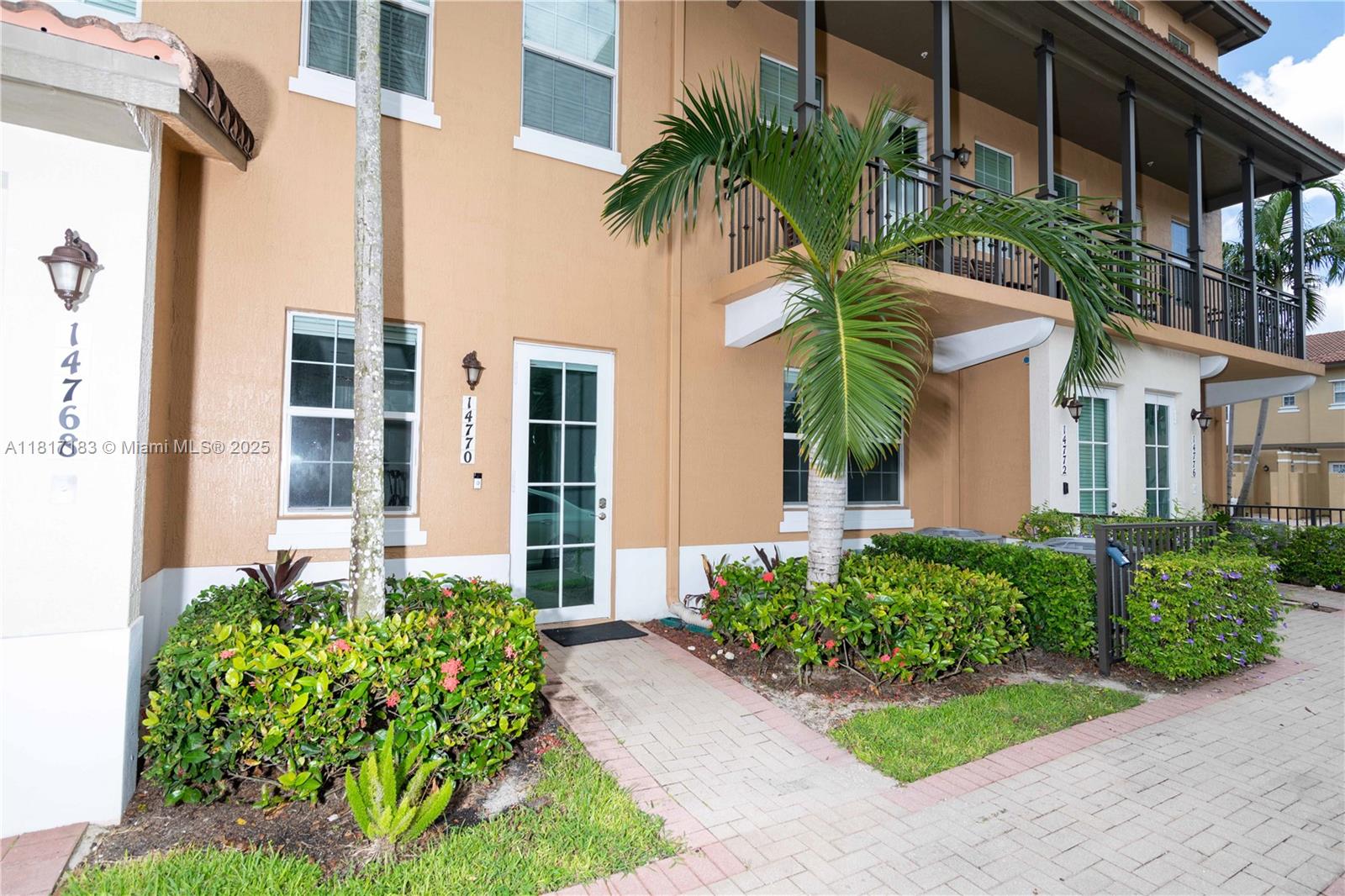 Rental Property at 14770 Sw 10th St 10504, Pembroke Pines, Miami-Dade County, Florida - Bedrooms: 3 
Bathrooms: 2  - $3,050 MO.