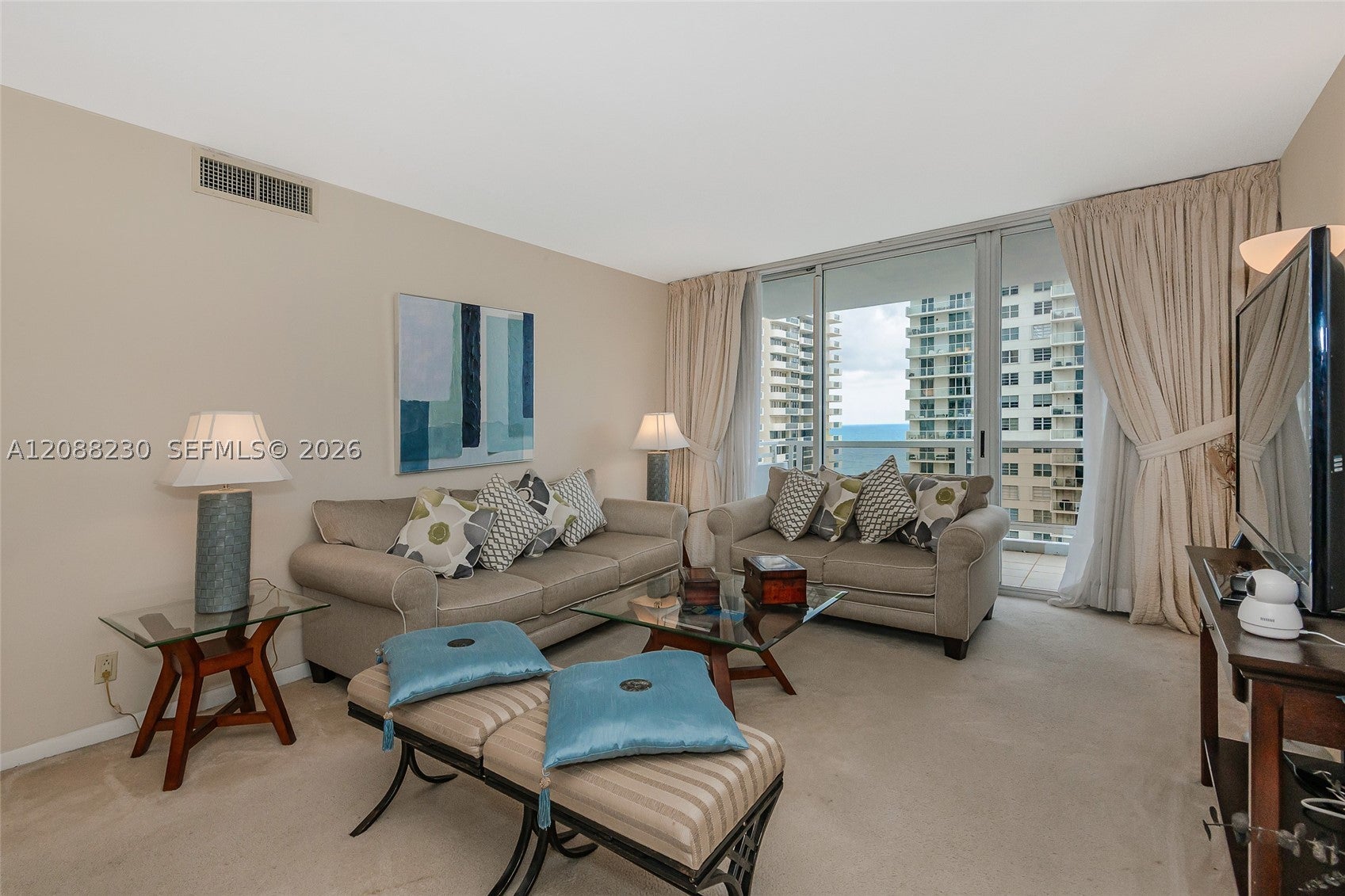 5700 Collins Ave
