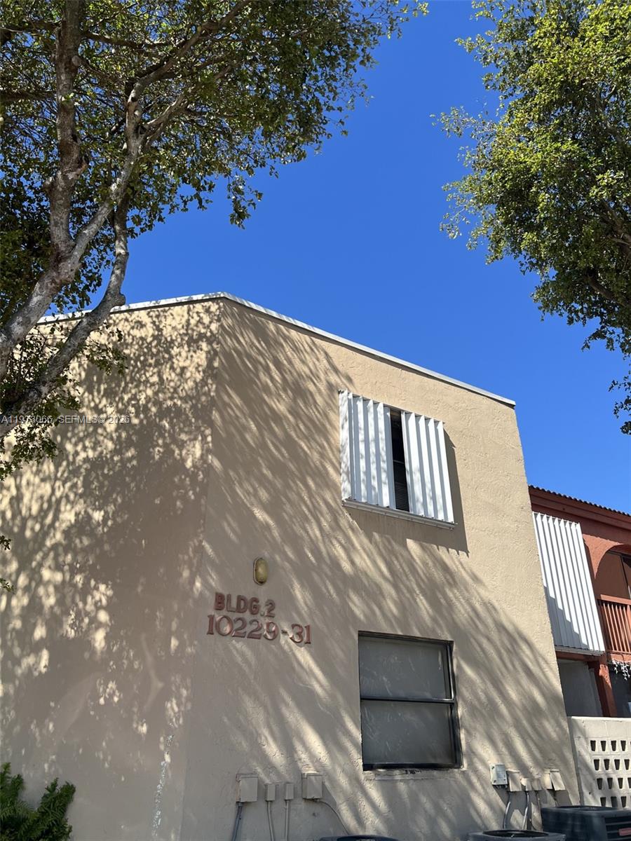 WEST FONTAINE CONDO - Residential Lease