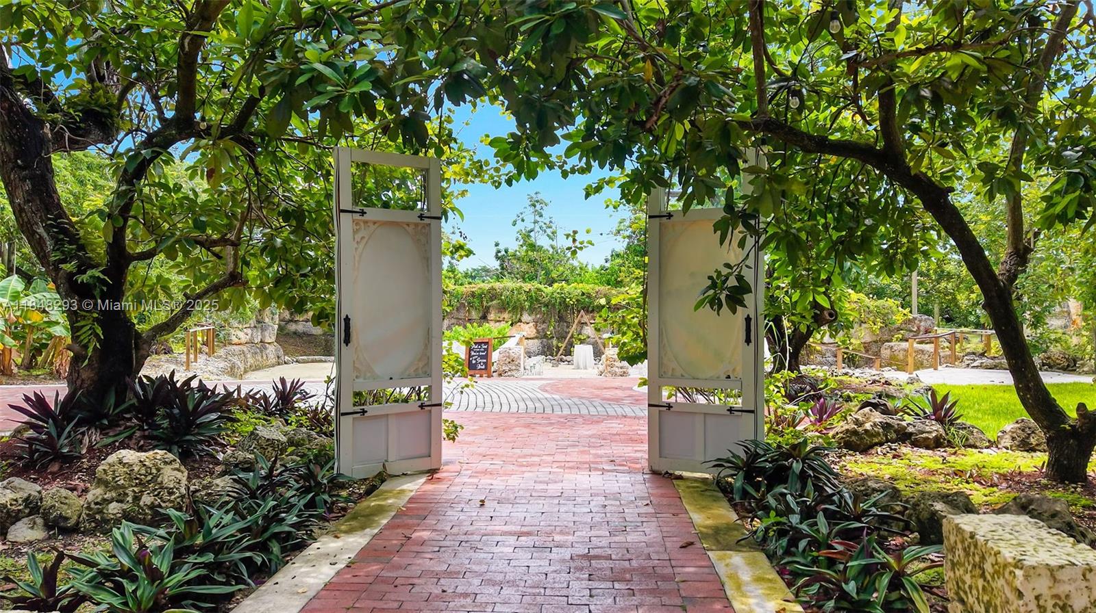 REDLAND CITRUS ORCHARDS S - Residential