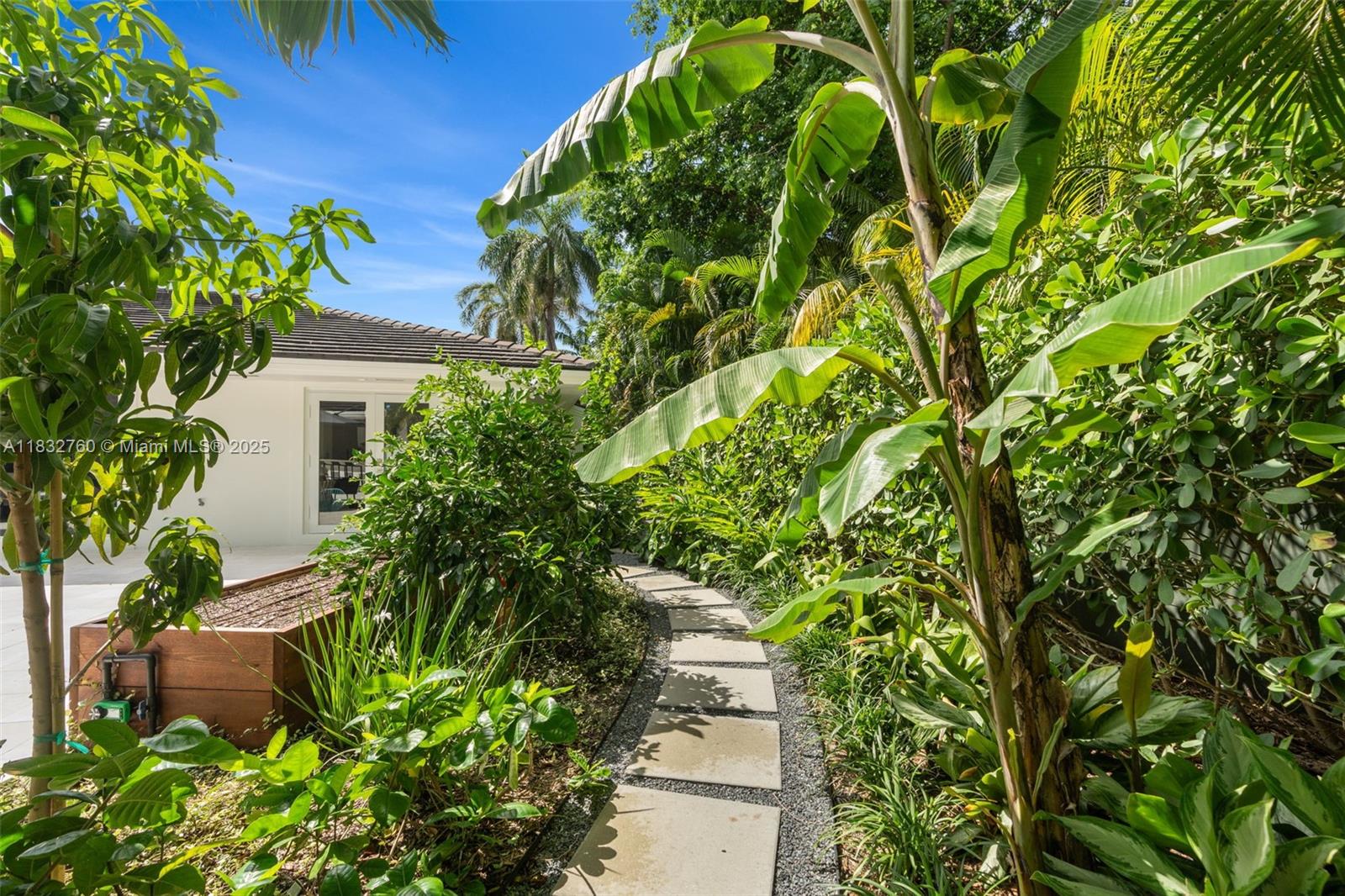 BAY POINT - Residential