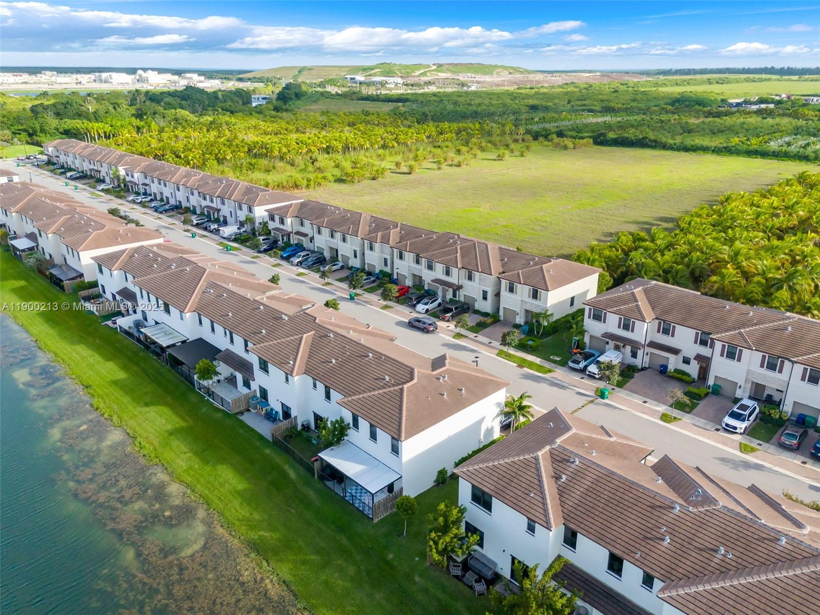 ENCLAVE SOUTH PHASE 2 - Residential
