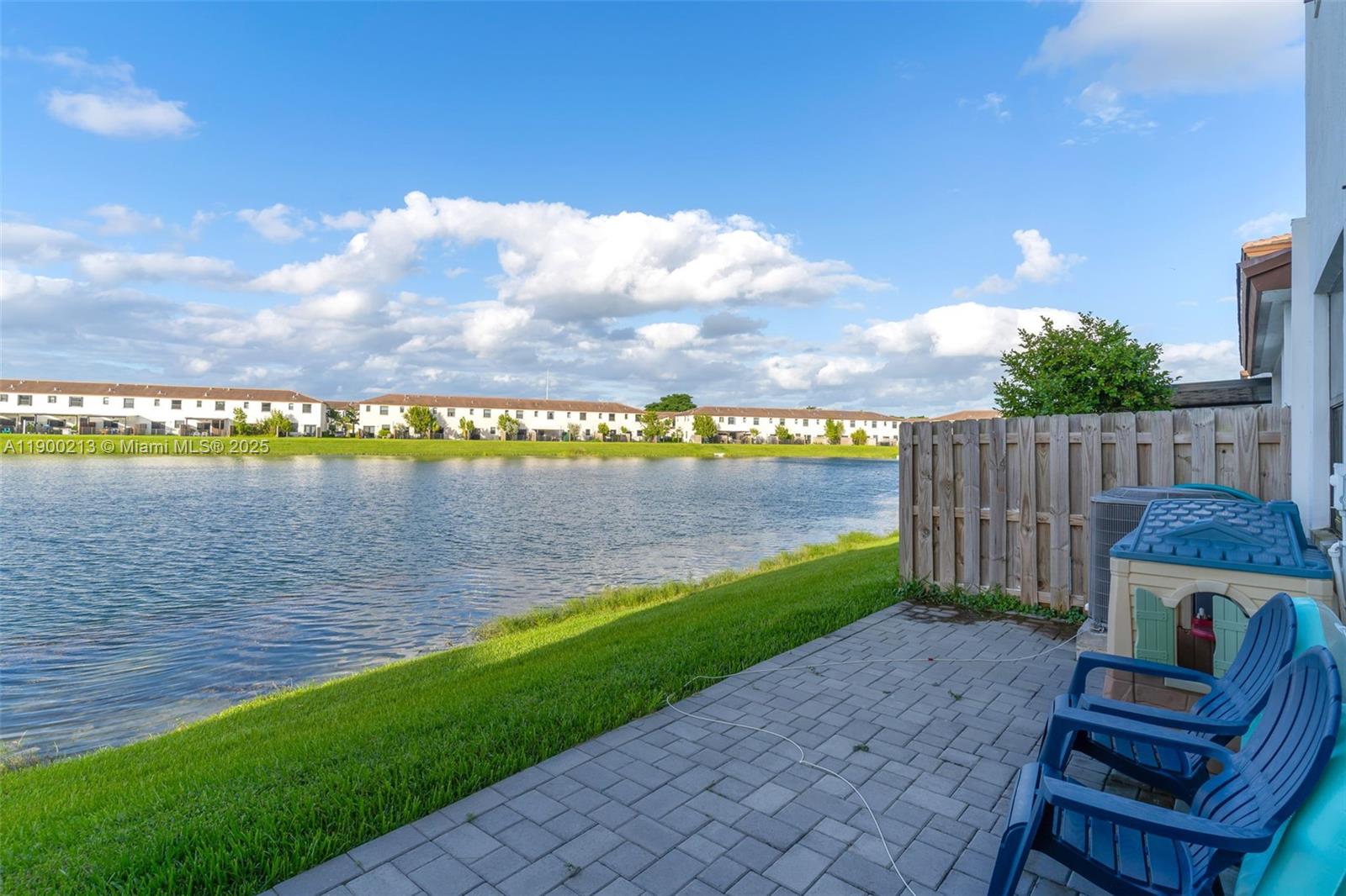 Motivated Seller – We Help with Closing Costs!
Discover this Beautiful & Modern Lakefront Townhouse in a pristine resort-style community.
This spacious 3-bedroom, 2.5-bath home features large bedrooms and bathrooms, a walking closet in the primary suite, a sleek white kitchen, and a private patio with breathtaking lake views—perfect for relaxing or entertaining.
Enjoy premium amenities including a sparkling pool, fully equipped gym, clubhouse, and children’s playground.
Experience the perfect combination of comfort, style, and location.
Don’t miss this opportunity—call today to schedule your private showing!