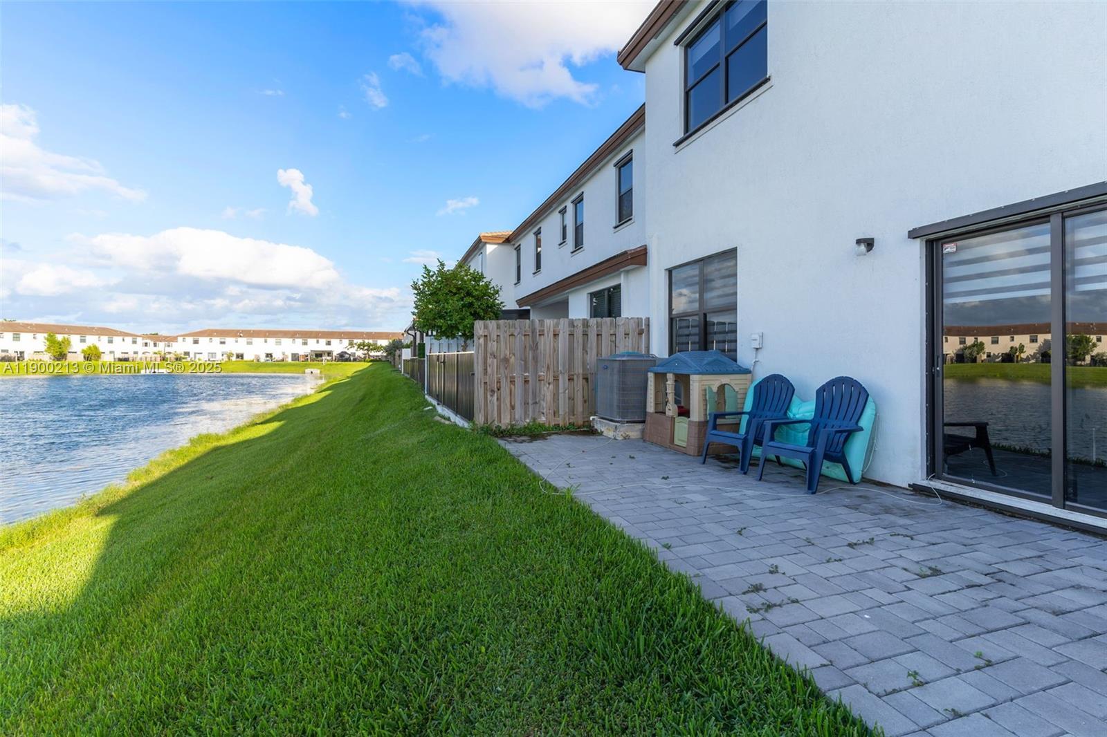 ENCLAVE SOUTH PHASE 2 - Residential