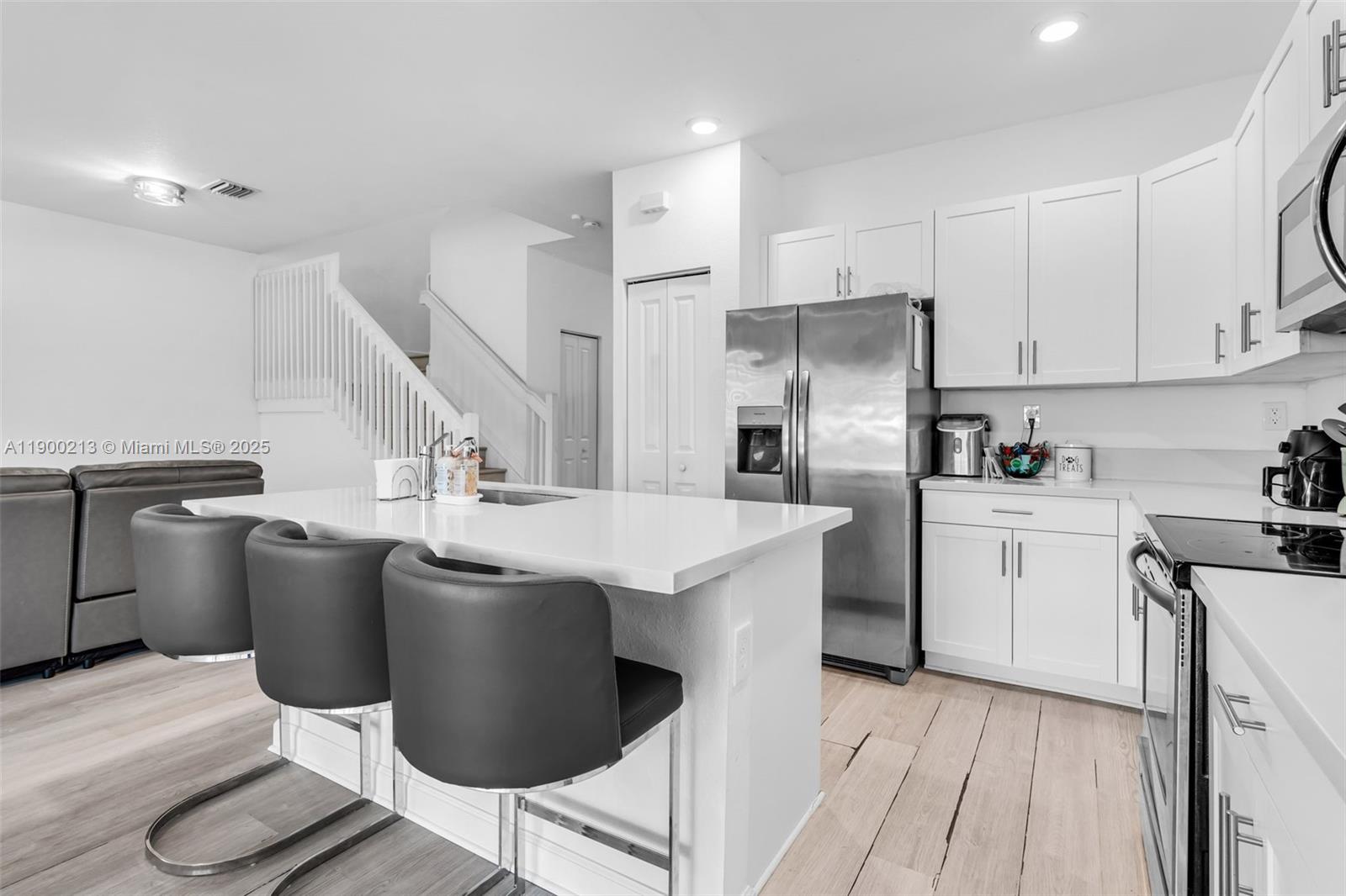 ENCLAVE SOUTH PHASE 2 - Residential