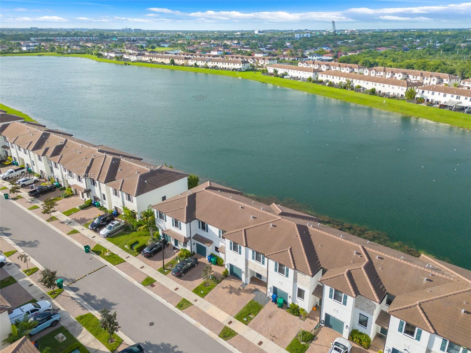 ENCLAVE SOUTH PHASE 2 - Residential