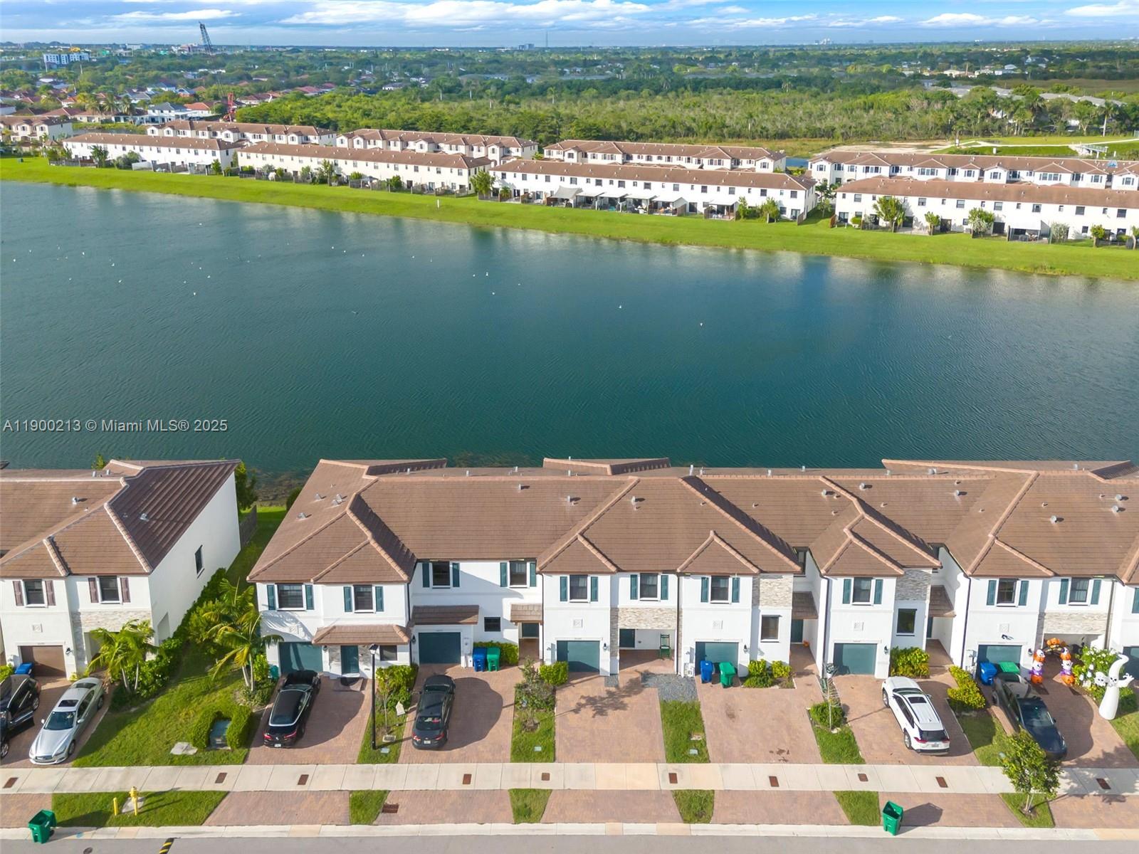 ENCLAVE SOUTH PHASE 2 - Residential