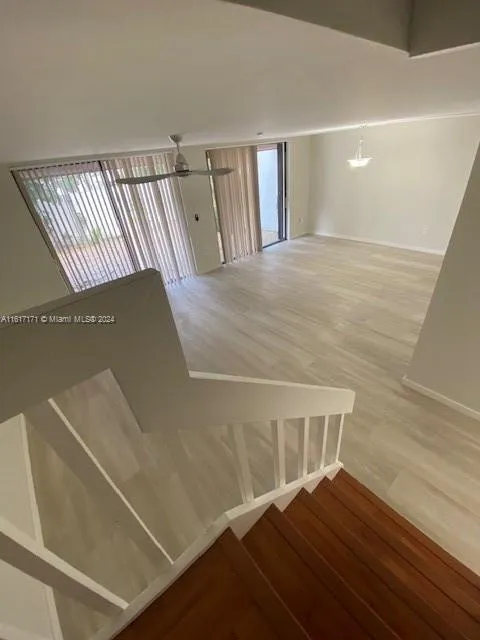 Miami, Florida 33173, United States, 2 Bedrooms Bedrooms, ,3 BathroomsBathrooms,Residential,Pending,53330