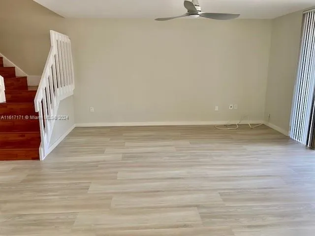 Miami, Florida 33173, United States, 2 Bedrooms Bedrooms, ,3 BathroomsBathrooms,Residential,Pending,53330