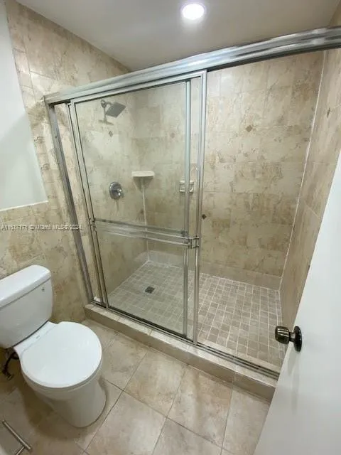 Miami, Florida 33173, United States, 2 Bedrooms Bedrooms, ,3 BathroomsBathrooms,Residential,Pending,53330