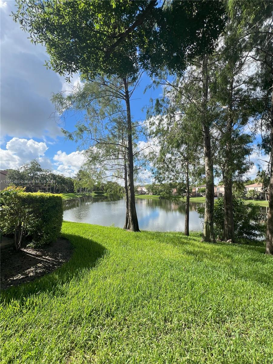 10700 NW 14th St 142