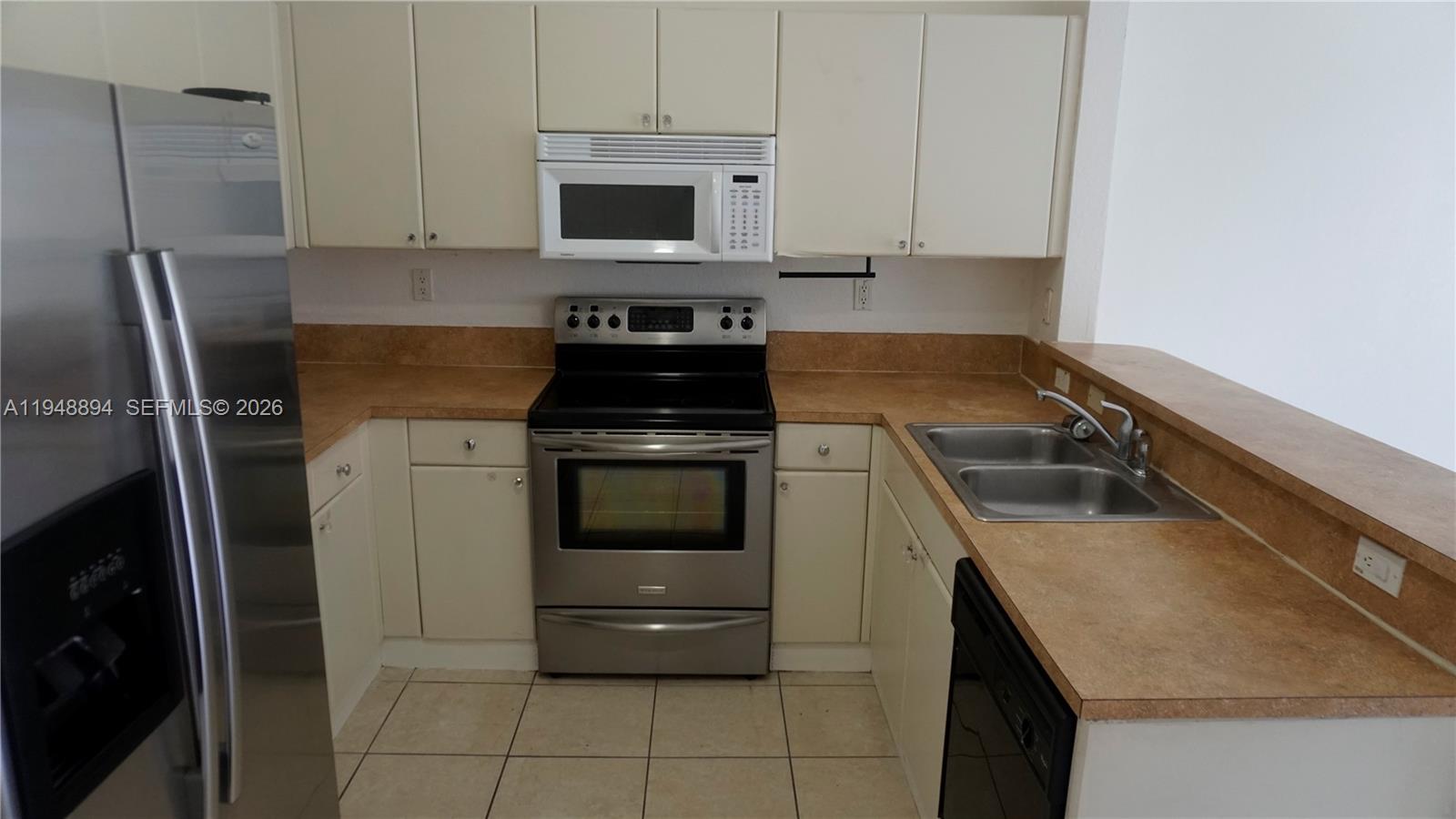 EUREKA PALM GARDEN - Residential