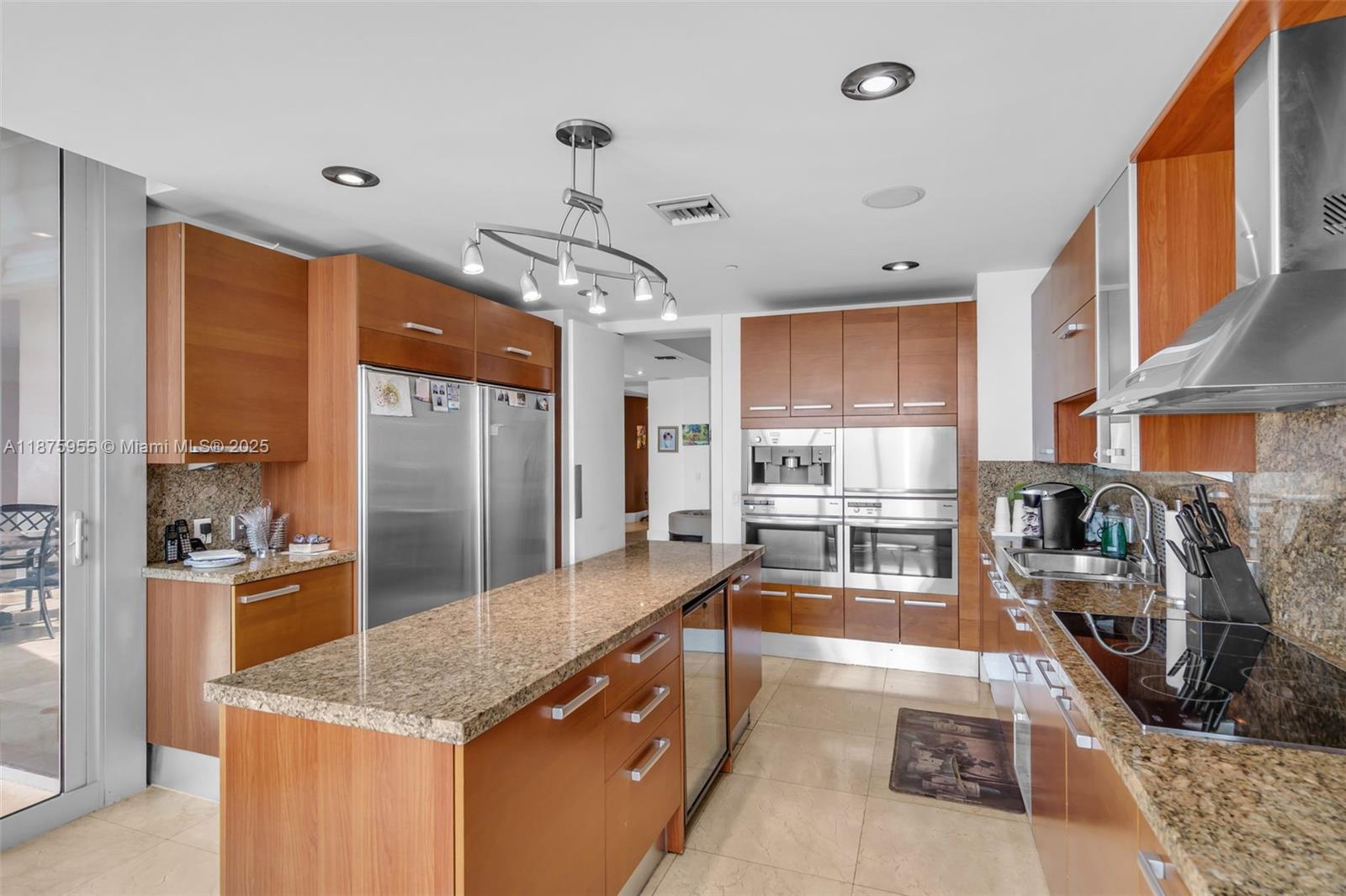 THE RESIDENCES AT THE BAT - Residential