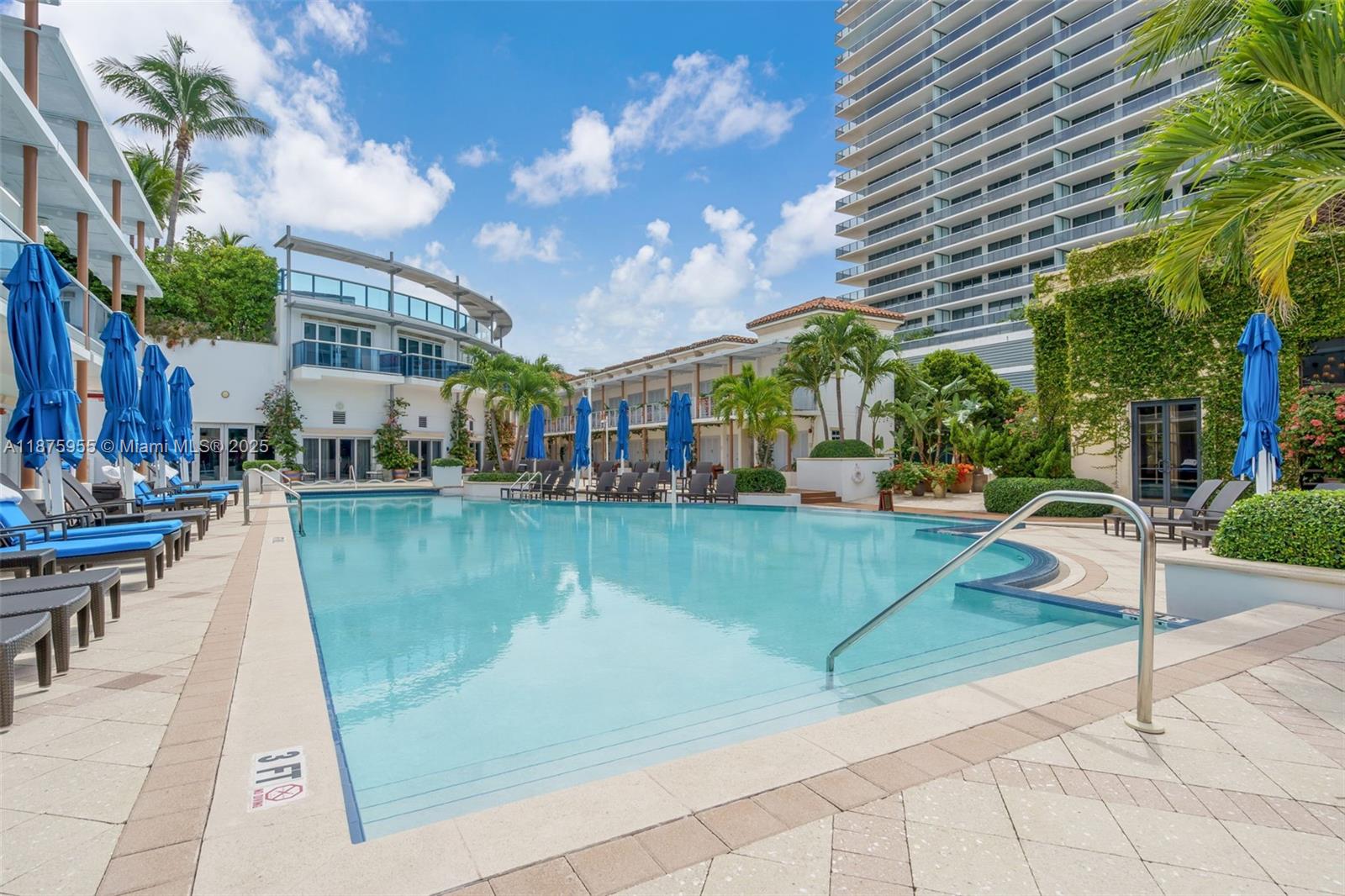 THE RESIDENCES AT THE BAT - Residential