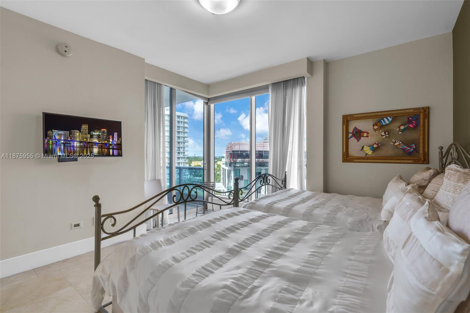 THE RESIDENCES AT THE BAT - Residential