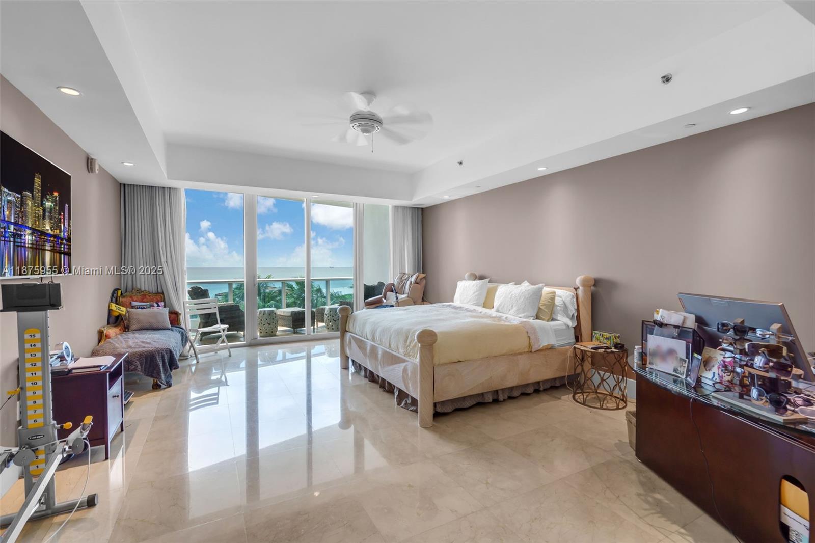 THE RESIDENCES AT THE BAT - Residential